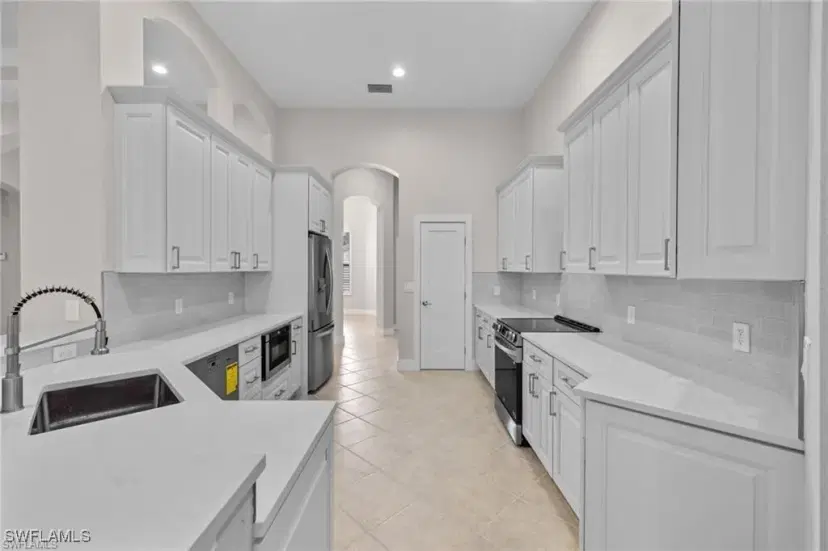 Picture of 16192 Coco Hammock Way, Fort Myers FL 33908