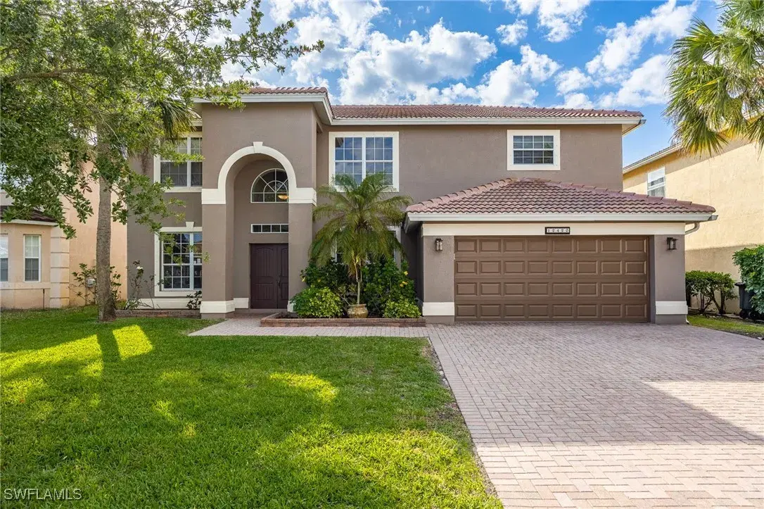 Picture of 12420 Muddy Creek Ln, Fort Myers, FL 33913