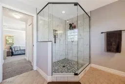 Picture of 12420 Muddy Creek Ln, Fort Myers, FL 33913