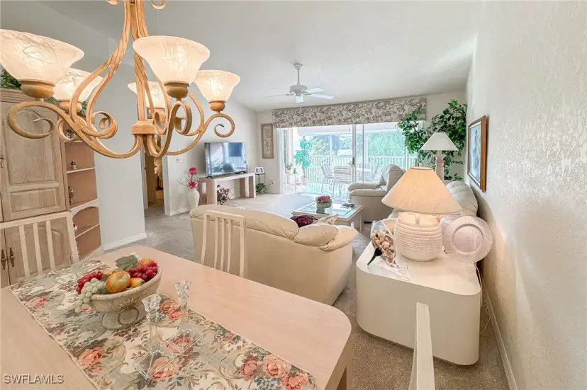 Picture of 888 Woodshire Ln L8, Naples FL 34105