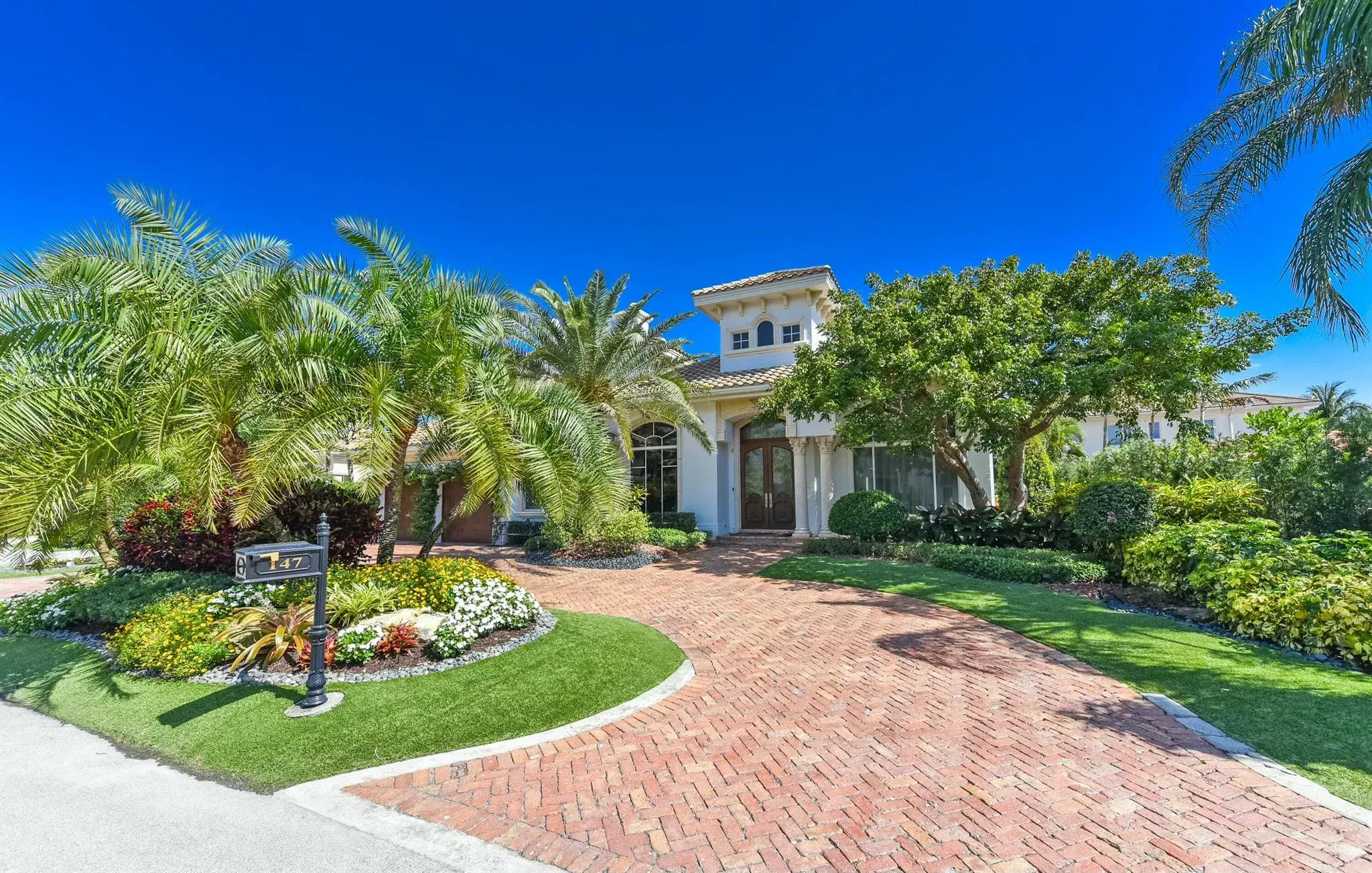 Picture of 147 Thatch Palm Cove, Boca Raton, FL 33432