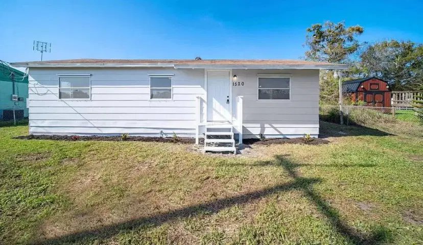 Picture of 1520 Hunter Road, Okeechobee FL 34974