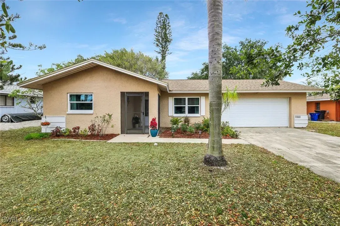 Picture of 11061 Orangewood Dr, Bonita Springs, FL 34135