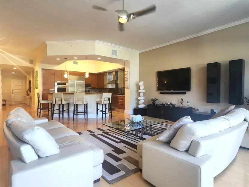 Picture of 701 SE 21St Ave 103, Deerfield Beach FL 33441
