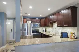 Picture of 1315 SW 47Th Ter 102, Cape Coral, FL 33914