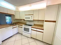 Picture of 3185 S Carambola Cir S 2393, Coconut Creek, FL 33066