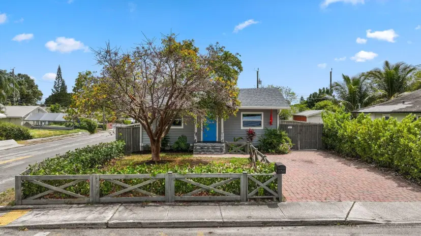Picture of 402 S B Street, Lake Worth Beach FL 33460