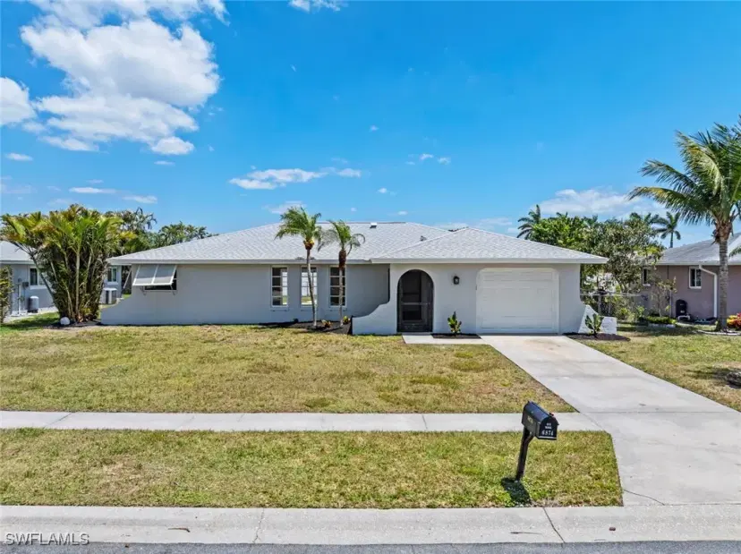 Picture of 6874 Carmelle Dr, Fort Myers FL 33919