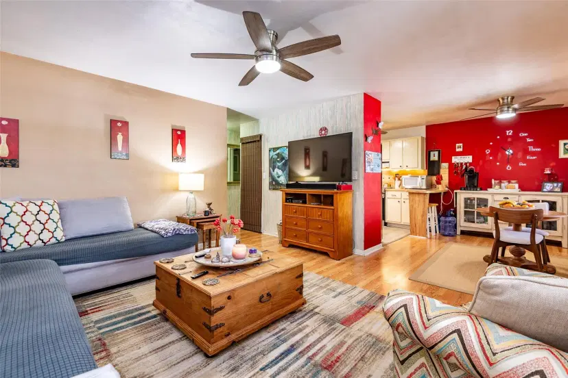 Picture of 810 Lake Shore Dr 25, West Palm Beach FL 33403