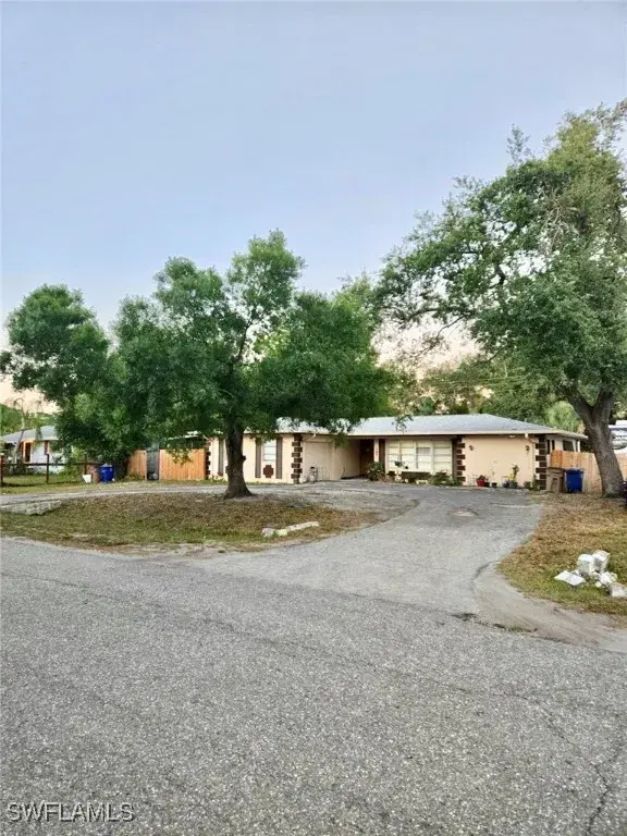 Picture of 187 Louise St, Fort Myers FL 33905