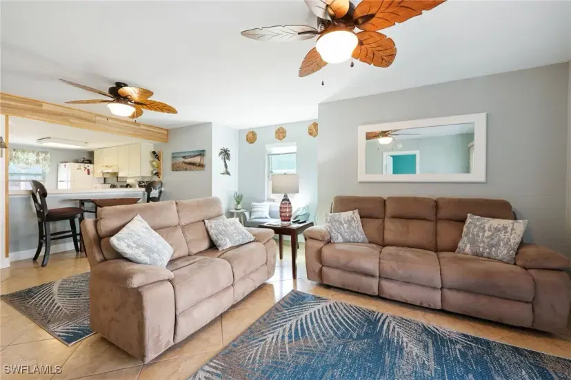 Picture of 829 W Elkcam Cir 2-106, Marco Island FL 34145