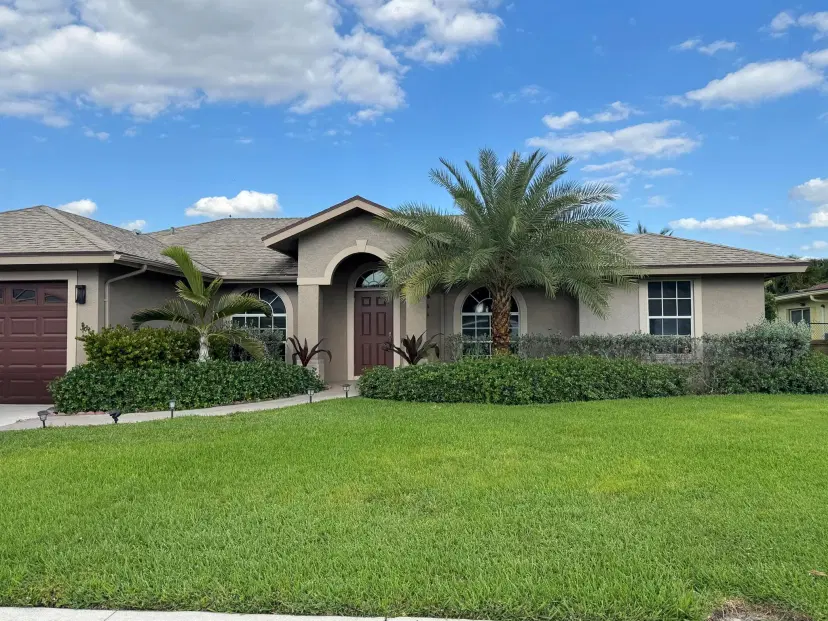 Picture of 215 Monterey Way, Royal Palm Beach FL 33411