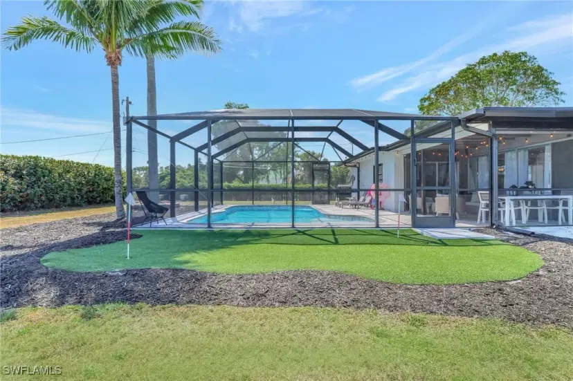 Picture of 928 SE 30Th Ln, Cape Coral FL 33904