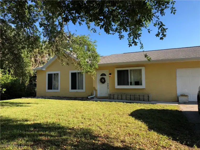 Picture of 730 12Th Ave Nw, Naples FL 34120