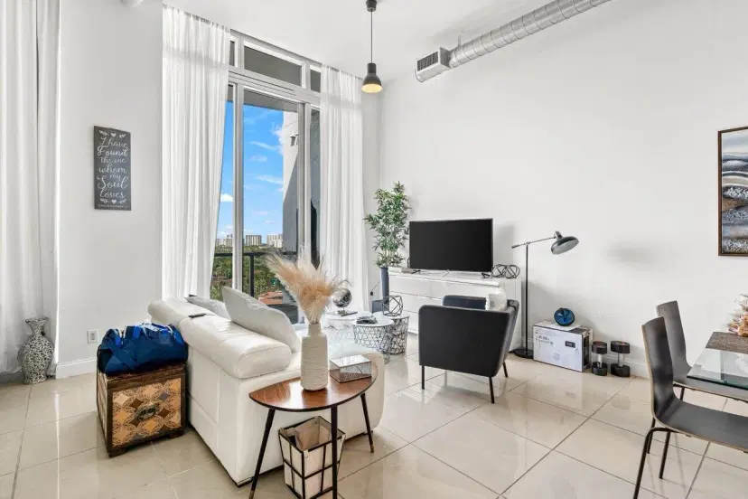 Picture of 3029 NE 188Th Street 1109, Aventura FL 33180