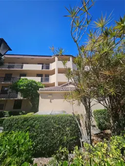 Picture of 2659 Carambola Cir 204, Coconut Creek, FL 33066