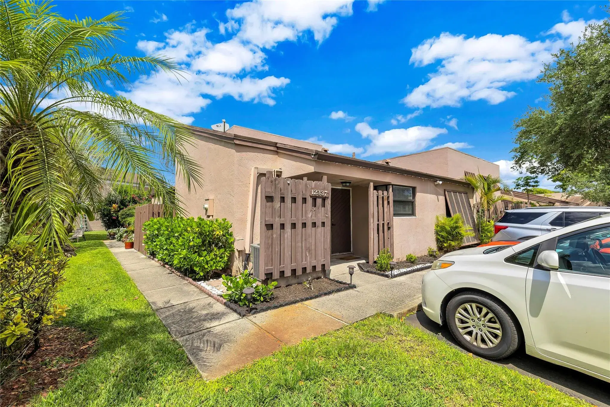 Picture of 12337 NW 13Th Ct 12337, Pembroke Pines, FL 33026