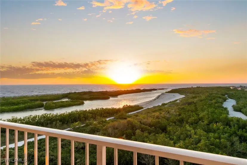 Picture of 440 Seaview Ct 1208, Marco Island FL 34145