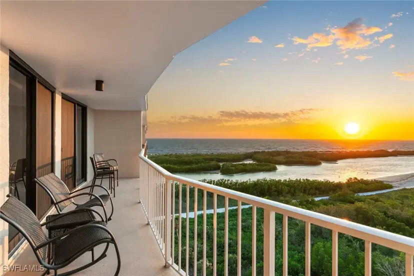 Picture of 440 Seaview Ct 1208, Marco Island FL 34145