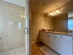 Picture of 1100 Pine Ridge Rd B206, Naples, FL 34108