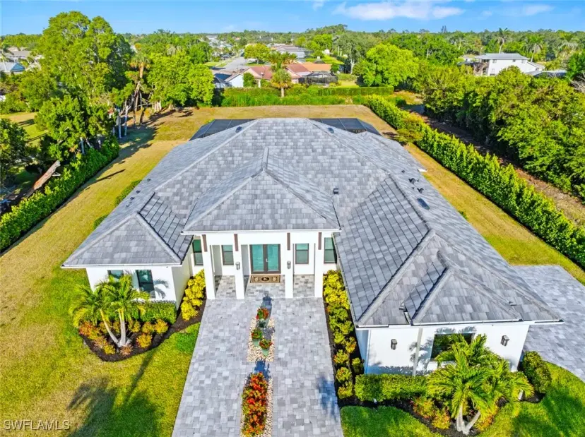 Picture of 9974 Winterview Dr, Naples FL 34109