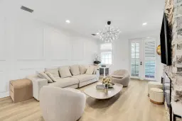 Picture of 1028 E Heritage Club Circle, Delray Beach, FL 33483
