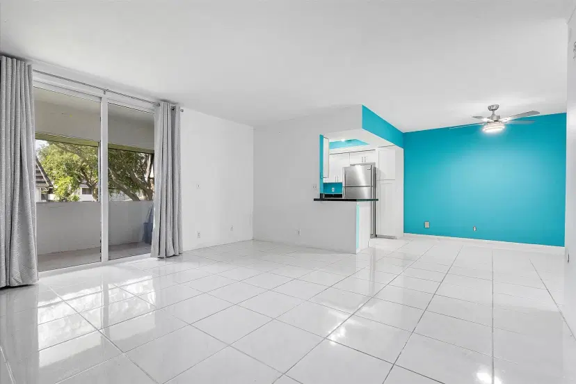 Picture of 8400 W Sample Rd 203, Coral Springs FL 33065