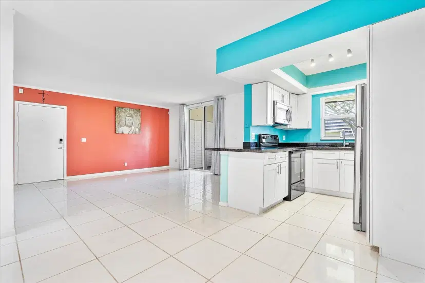 Picture of 8400 W Sample Rd 203, Coral Springs FL 33065