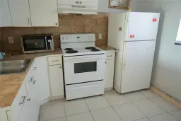 Picture of 4311 Crystal Lake Dr 321, Deerfield Beach, FL 33064