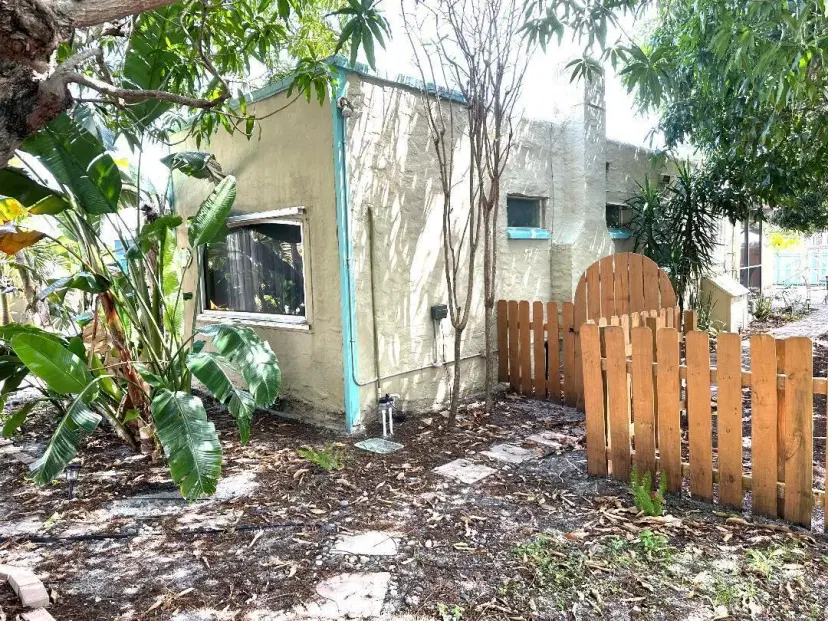 Picture of 526 S K Street, Lake Worth Beach FL 33460