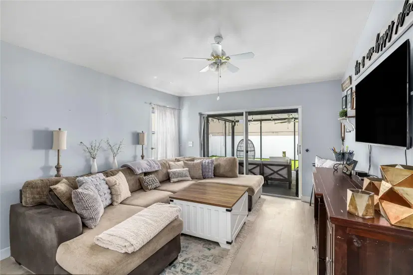 Picture of 14850 SW 70Th Pl, Davie FL 33331