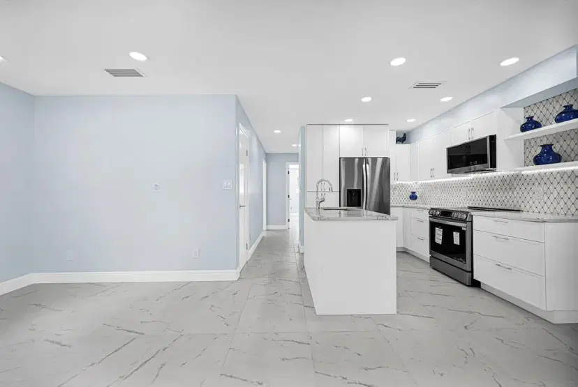 Picture of 2466 Taylor St 3A, Hollywood FL 33020