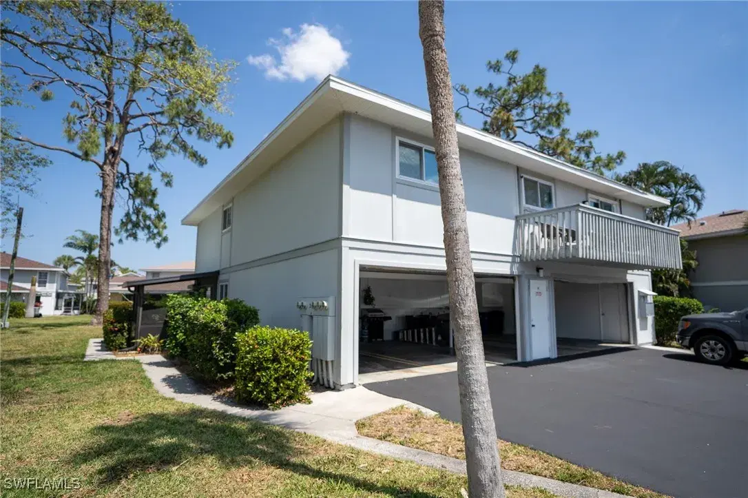 Picture of 3271 Maple Leaf Cir 3, Fort Myers, FL 33907