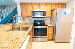 Picture of 3271 Maple Leaf Cir 3, Fort Myers, FL 33907