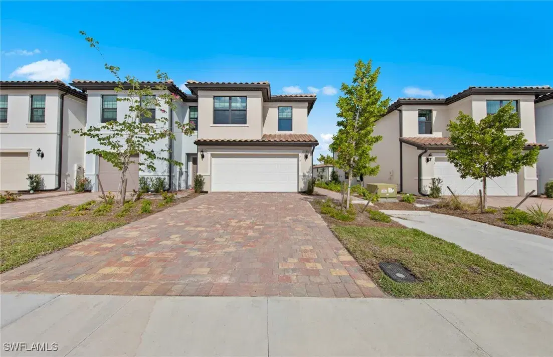 Picture of 1681 Lake Jessup Cir, Cape Coral, FL 33909