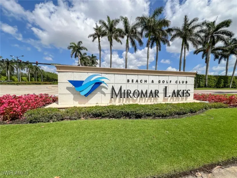 Picture of 10721 Mirasol Dr 405, Miromar Lakes FL 33913