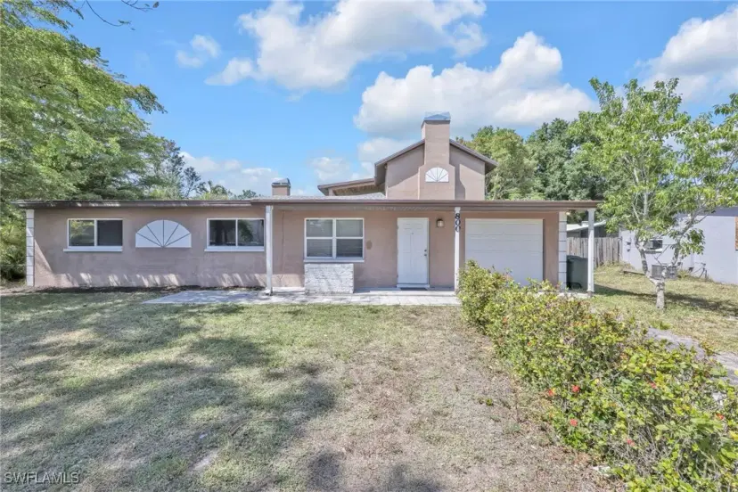 Picture of 800 Camellia Dr, North Fort Myers FL 33903
