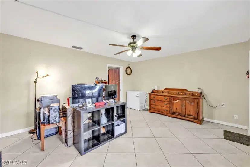 Picture of 800 Camellia Dr, North Fort Myers FL 33903