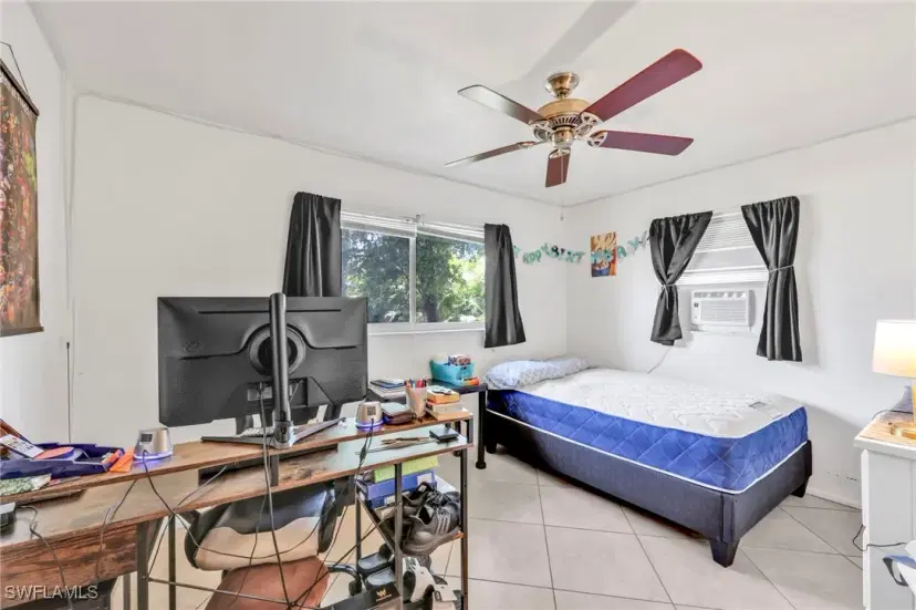 Picture of 800 Camellia Dr, North Fort Myers FL 33903