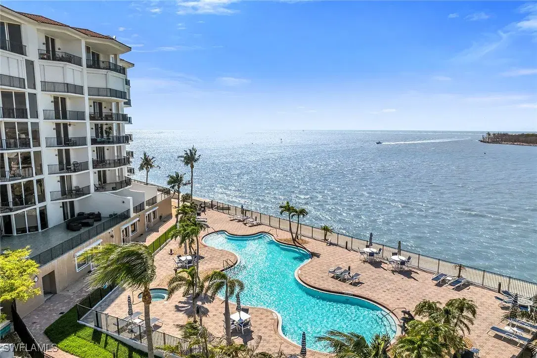 Picture of 700 La Peninsula Blvd 306, Naples, FL 34113