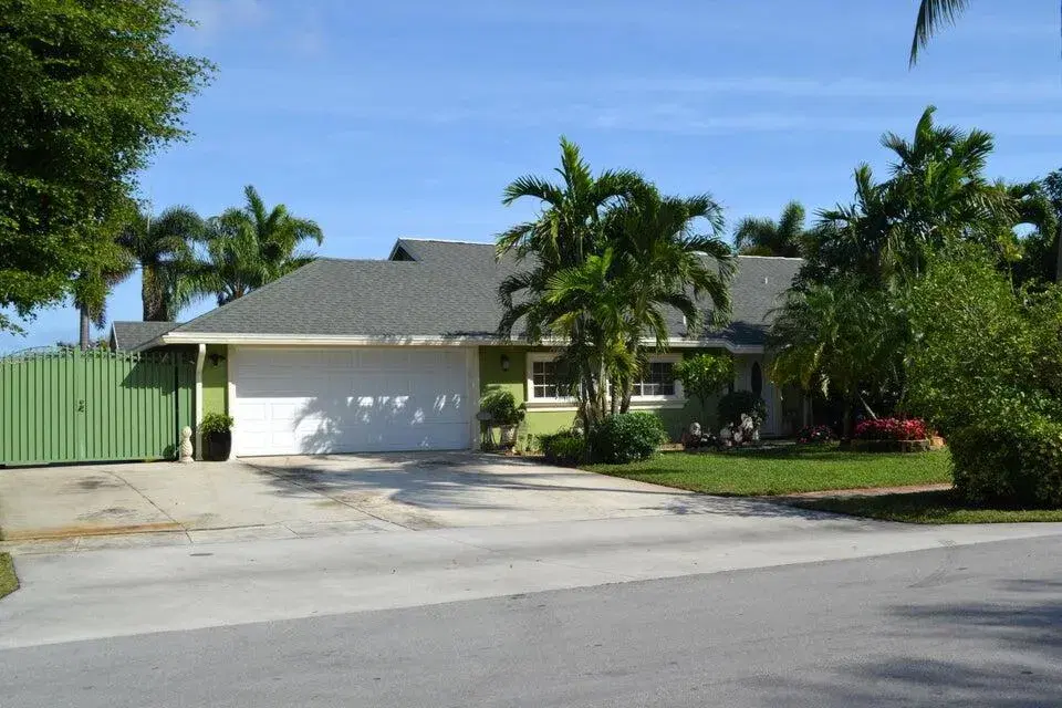 Picture of 1190 Woodcrest Road W, West Palm Beach, FL 33417