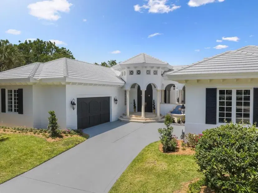 Picture of 7 Beachside Drive