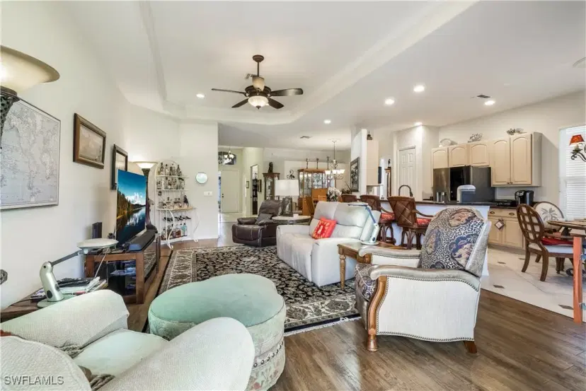 Picture of 317 Harvard Ln, Naples FL 34104