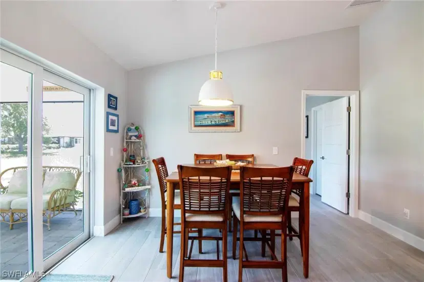 Picture of 9179 Prospect Ave, Englewood FL 34224