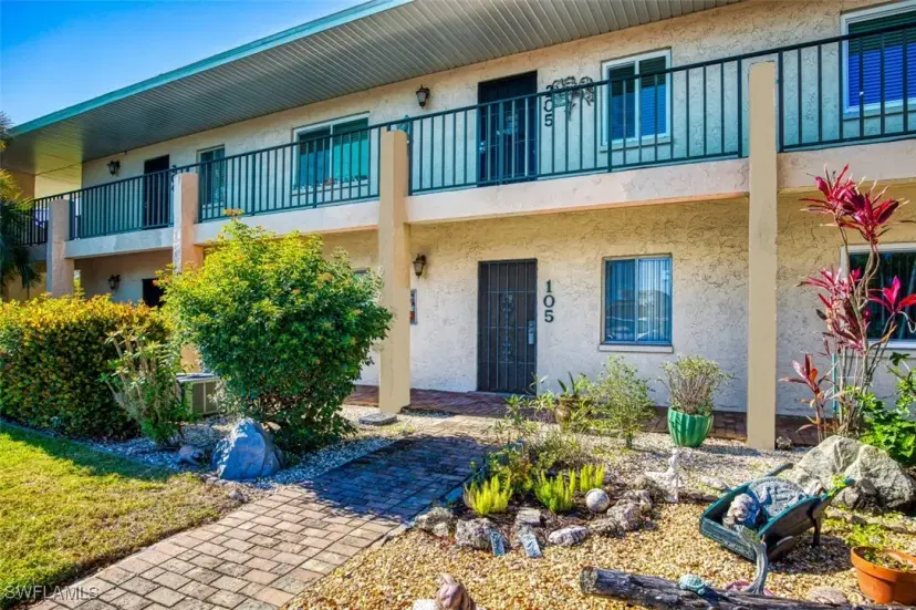 Picture of 6184 Michelle Way 105, Fort Myers FL 33919