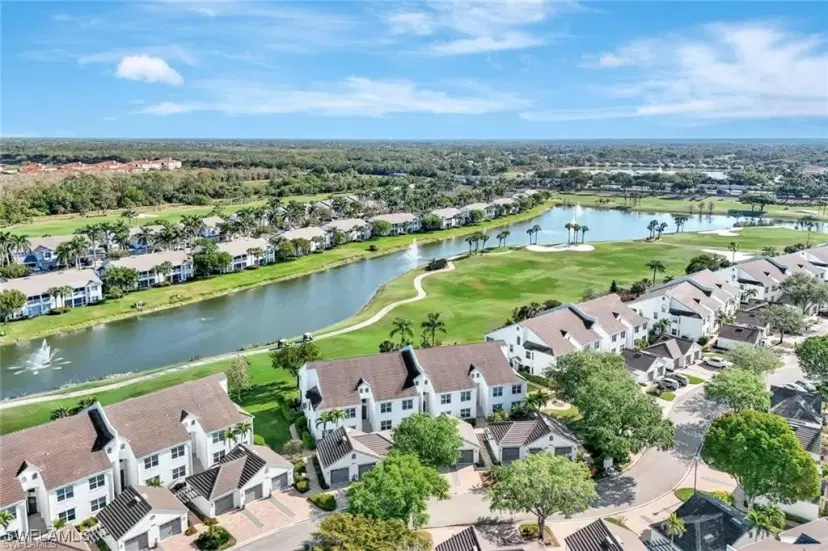 Picture of 5948 Sand Wedge Ln 902, Naples FL 34110