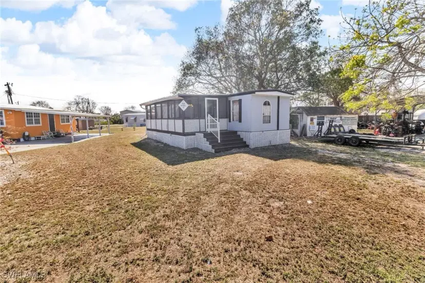 Picture of 268 Mamie St, Chokoloskee FL 34138