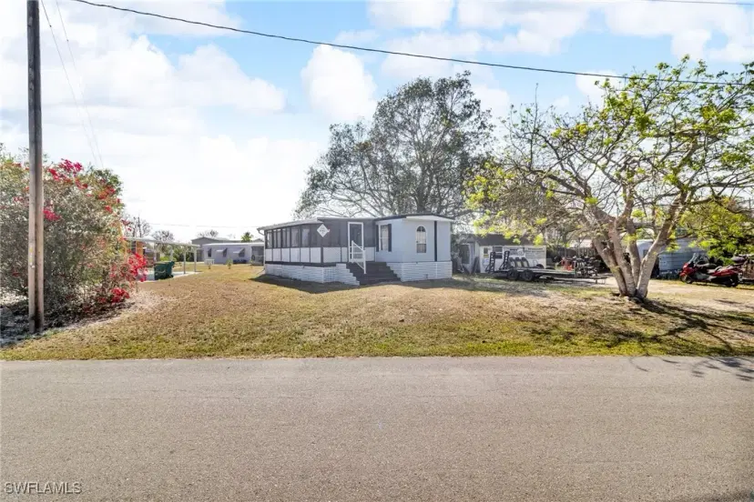 Picture of 268 Mamie St, Chokoloskee FL 34138