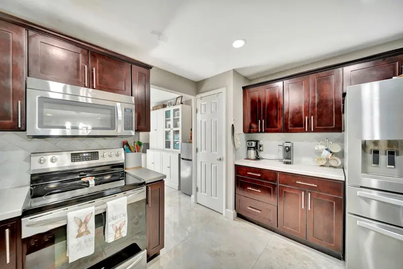 Picture of 6189 Pine Tree Ln C, Tamarac FL 33319