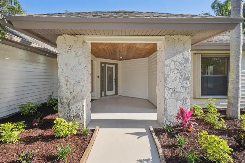 Picture of 2170 Seminole Shores Lane, Vero Beach FL 32963